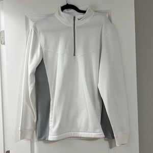 Men’s Nike pullover. Medium